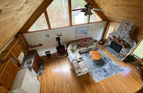 Town of Morehouse Cabin | Luxury Home near Hiking, Hunting, Snowmobiling