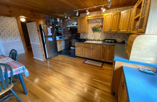 Town of Morehouse Cabin | Luxury Home near Hiking, Hunting, Snowmobiling