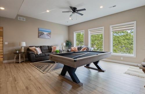 Linn Creek House | Luxury Home on Cove with Boat Slips, Waterslides, and Jump Deck