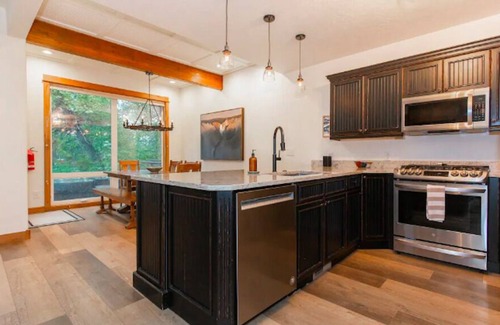 Red Lodge House | Luxury Home on Rock Creek