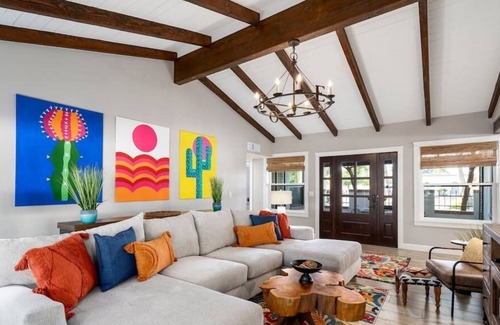 Glendale House | LUXURY HOME RESORT w/ POOL, SPA & GAME ROOM