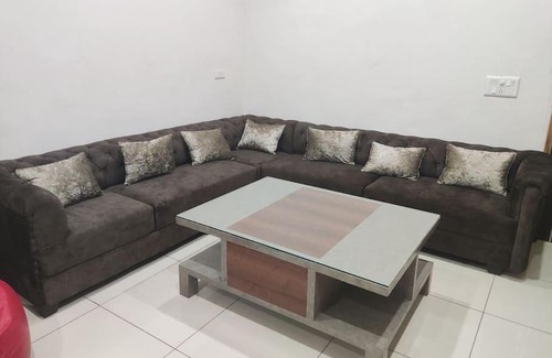 Ludhiana Apartment | Luxury home stay at sector 32a