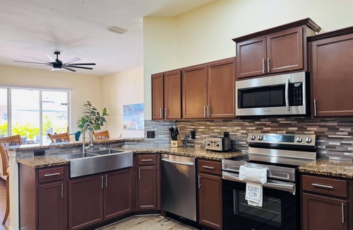 Sabal Harbour House | Luxury Home W/ Heated Pool Near IMG & Siesta Key Beach