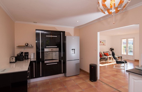 Carnoux-en-Provence House | Luxury house with large heated pool in spacious property, 10 min from the sea