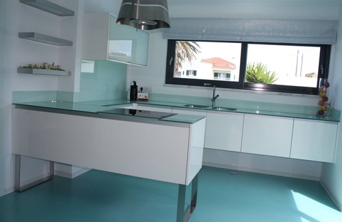 Ericeira Villa | Luxury house, 7min walk to the beach, with private pool, jacuzzi and games room
