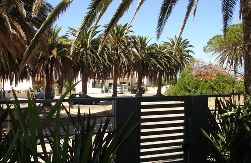 Ericeira Villa | Luxury house, 7min walk to the beach, with private pool, jacuzzi and games room