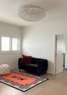 Gledswood Hills House | luxury house near golf courses! Free wifi & Netflix