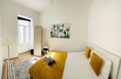 Linda-a-Velha House | Luxury house next attractions with free parking