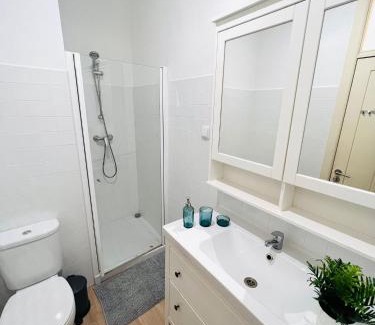 Linda-a-Velha House | Luxury house next attractions with free parking