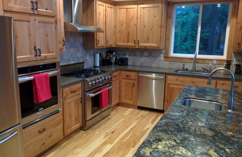 Truckee House | Luxury house w/3 Master Suites, Chefs Kitchen, Tahoe Donner