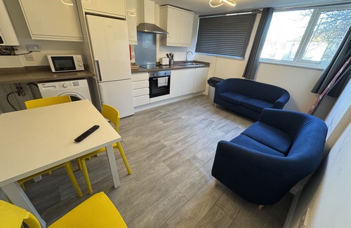 Plymouth Apartment | Luxury huge apartment with city views
