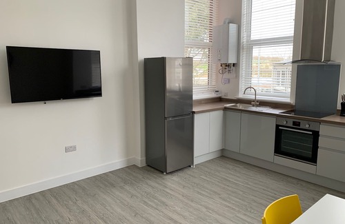 Plymouth Apartment | Luxury huge apartment with city views