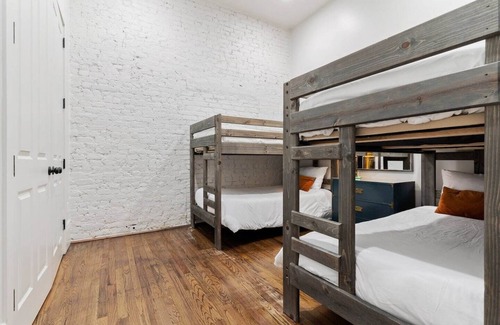 Central Business District Hotel | Luxury in NOLA: 4BR, 4BA Downtown Suite- Near Harrah's & French Quarter - Perfect for Groups