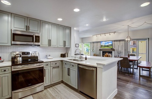 Peak 9 Condo | Luxury|In Town|Peak 9|Ski-In/Out