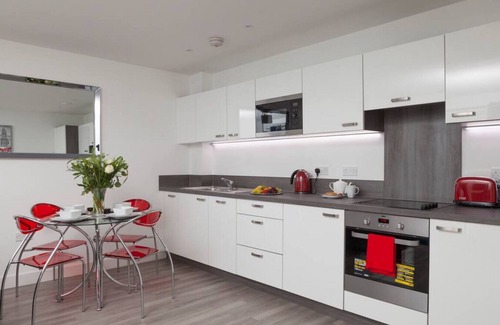 Rushey Green Apartment | Luxury In2 London Apartment
