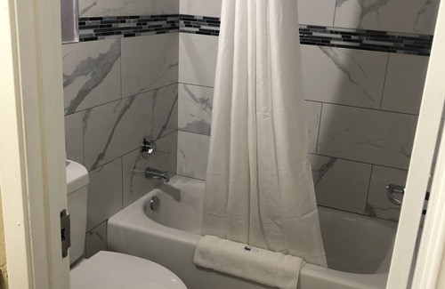 North Shore Hotel | Luxury Inn & Suites