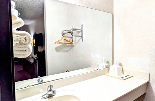 Mustang Hotel | Luxury Inn