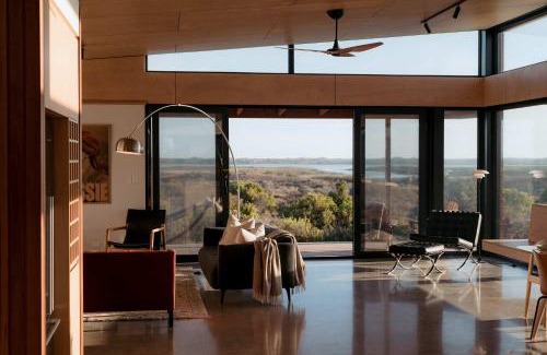 Nangkita House | Luxury island villa retreat with private waterfront