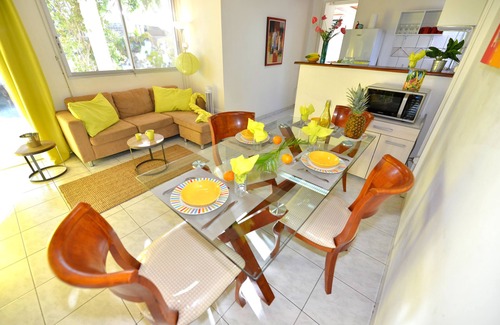 Bellefontaine Apartment | Luxury Jamaique Apartment With Pool View