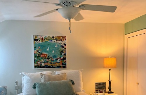 North Shore Condo | Luxury lake front condominium in THE WATERFRONT Country Club Community