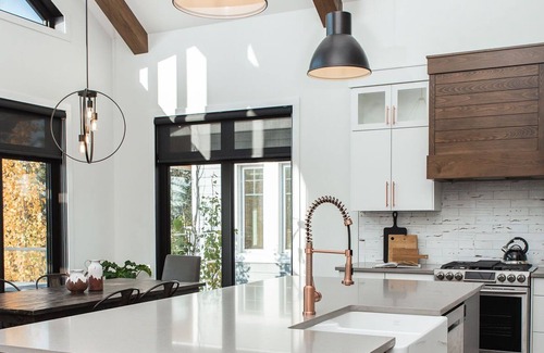 Parkland Beach House | Luxury Lake house in Meridian Beach