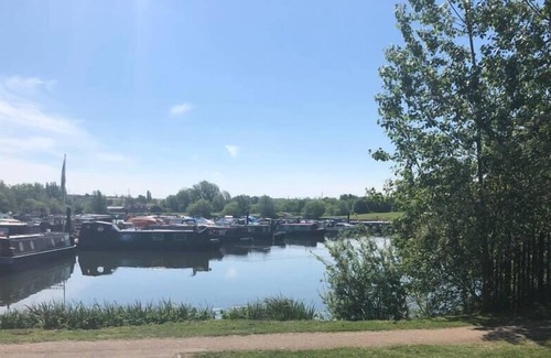 Great Houghton Cabin | Luxury Lake Side Lodge Sleeps 5, Very Quiet Location