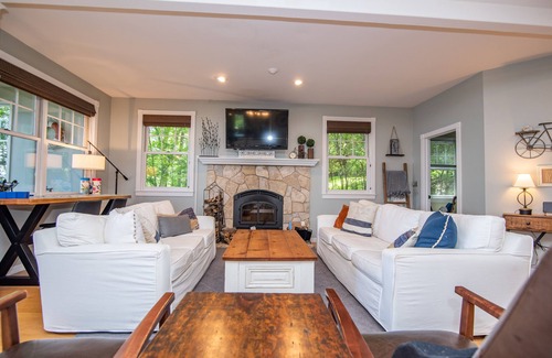 Green Lake House | Luxury Lakefront Home, Great for Families/Groups