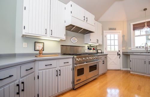 Green Lake House | Luxury Lakefront Home, Great for Families/Groups