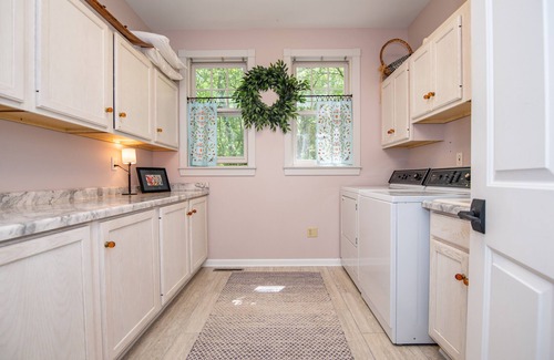 Green Lake House | Luxury Lakefront Home, Great for Families/Groups