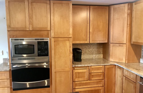 Madison House | Luxury Lakefront Retreat Stunning Views, Fall Foliage, Minutes from North Conway