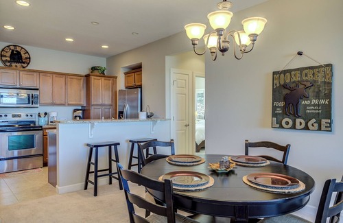 Sugar Mountain Condo | Luxury large 2-bedroom condo Mountain Views Ski in/out Sugar Mountain Banner Elk