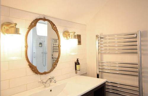 Bailliesmill House | Luxury Large Group Accommodation with Hot Tub