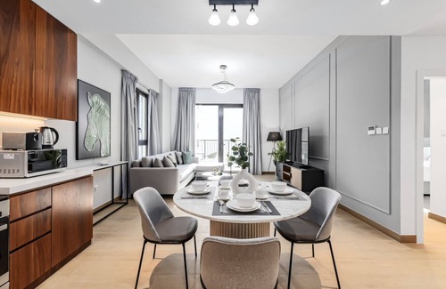 Dubai Apartment | Luxury lifestyle at La Sirène, Port de la Mer, Jumeirah 1 | 1 Bed | Sleeps 4