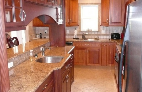 North End Condo | Luxury living - Elevator, WIFI and 10 Beach Tags, Park 4 cars