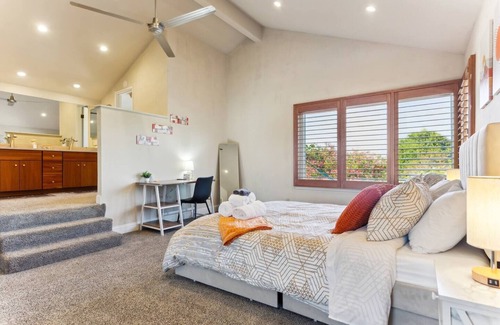 Concord House | Luxury Living: Walkers Paradise / Hidden Oasis