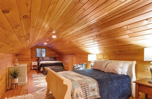 Ellicottville Cabin | Luxury Log Cabin! Seasonal possible. Privacy / nature close to town