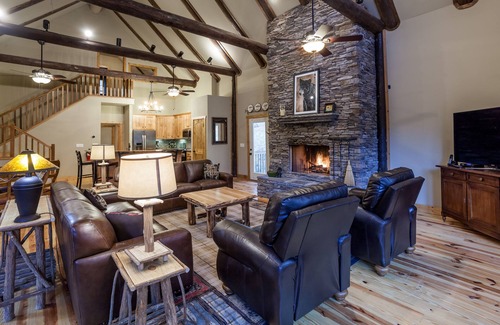 Ellijay Cabin | Luxury Log Cabin w/Spacious Great Room On Trout Stream w/playground & hot tub