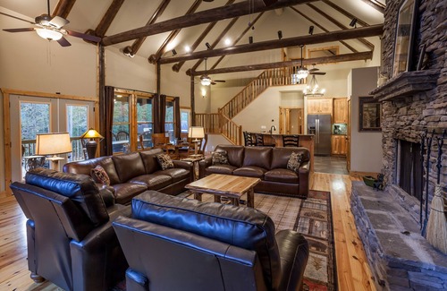 Ellijay Cabin | Luxury Log Cabin w/Spacious Great Room On Trout Stream w/playground & hot tub