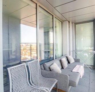 Hanger Hill Apartment | Luxury London Living
