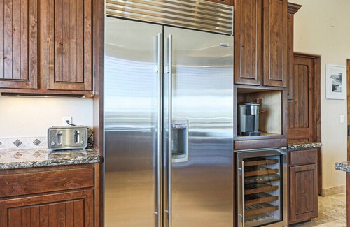 Pinnacle Peak House | Luxury Mansion, Sleeps 24 - Resort Yard with Pool, Spa, Game Room, Theater