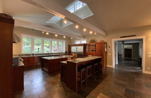 Friday Harbor House | Luxury Mitchell Bay Hideaway - Escape to this 4,000 sq ft retreat with Hot Tub!