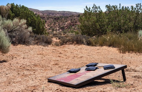 Moab South Valley House | Luxury Moab Home, Stunning Views, 7 bd, sleeps 26