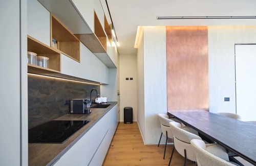 Tel Aviv City Center Apartment | Luxury Modern 3BR Penthouse W/Pool by HolyGuest