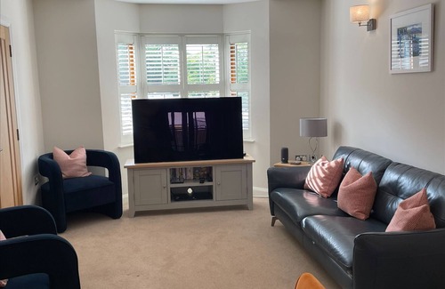Llanbedr House | Luxury modern home in the centre of the picturesque town of Llanbedr, Harlech.