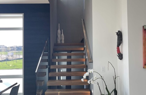 Elkhorn House | LUXURY MODERN HOME LOADED WITH ALL THE EXTRAS