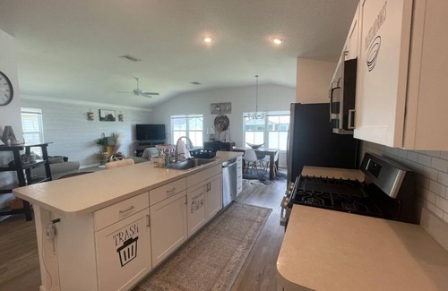 Sumter County House | Luxury Modern Home-Central FL. Pet Friendly