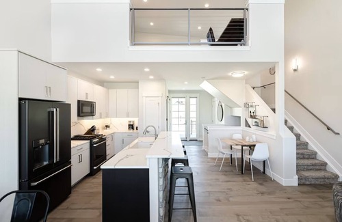 Granby House | Luxury Modern Mountain Retreat - Close to Skiing, Mtn. Biking, Golf; Hot Tub