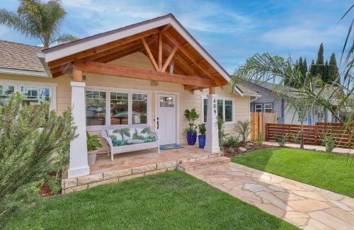 Townsite House | Luxury Monarch Estate, 3 Units, AC, Walk to Beach, Pier & Dining
