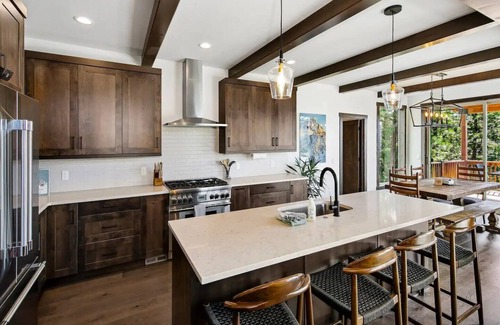 Cle Elum House | Luxury Mountain Home w/Hot Tub on 5 Acres!