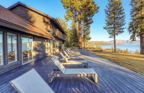 Tahoe Vista Villa | Luxury Mountain Modern Retreat with Epic Lake Views